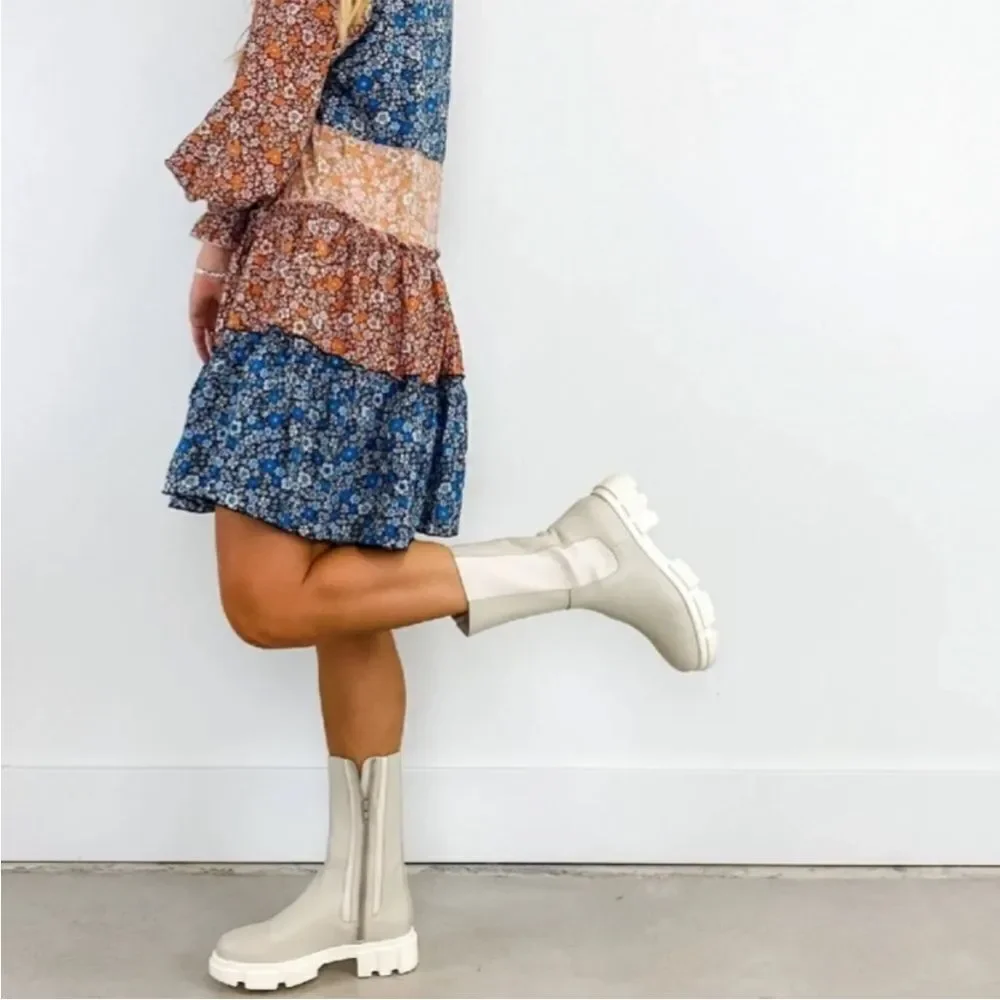 Free People Brooks Leather Chelsea Boot size 40EU ivory